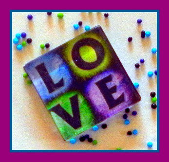 Magnet - LOVE - 1 Inch Glass Square - Valentine's Day
