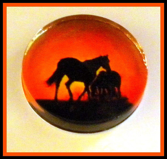 Horse - Magnet - 2-inch Glass Circle - Stocking Stuffer
