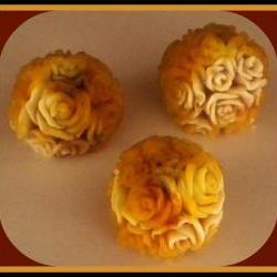 Soap - Creme Brulee Scented Rose Soaps - Made with Goat's Milk - Set of 3 - Weddings, Party Favors, Table Decorations